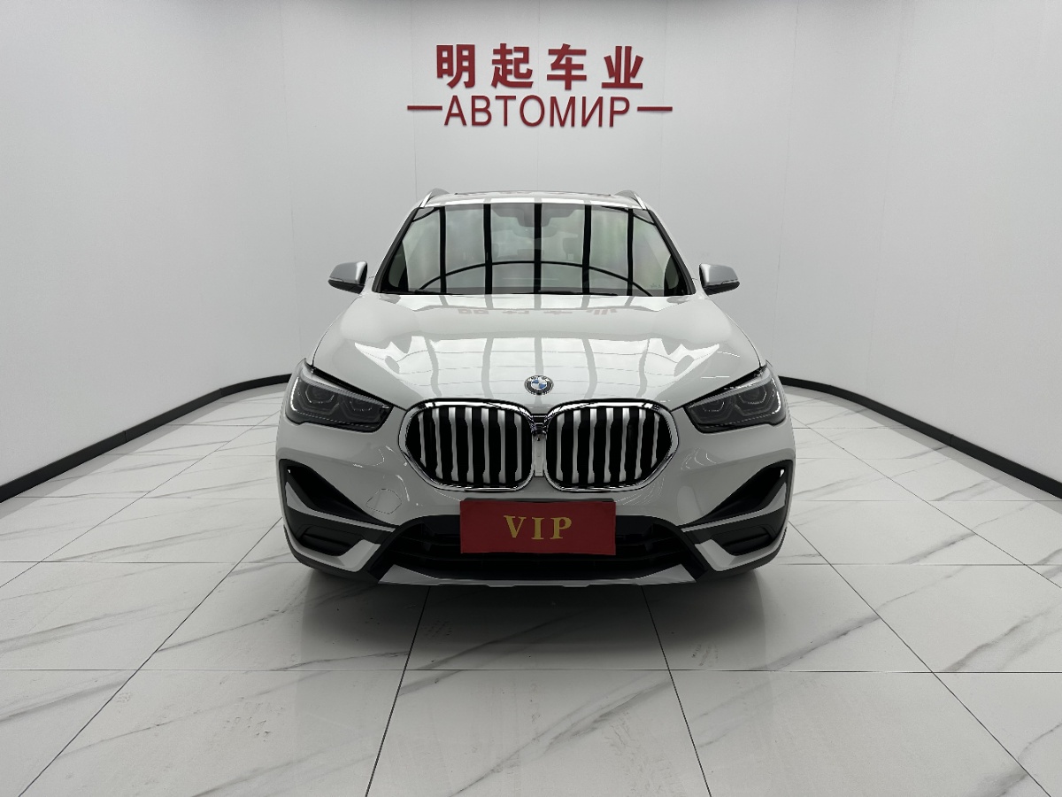 BMW X1 2022 #2 BMW X1 2022 صورة سيارة #2