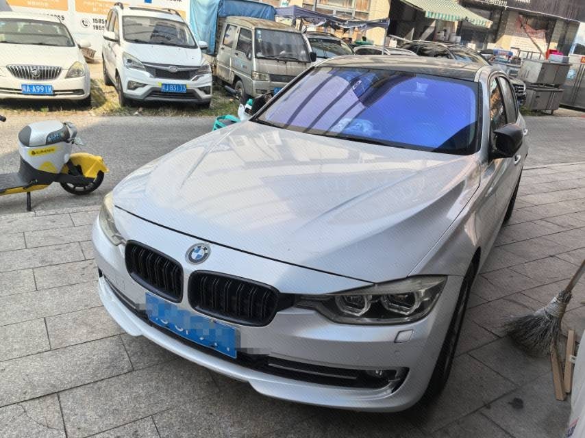 BMW 3 Series 2012 BMW 3 Series 2012 car image