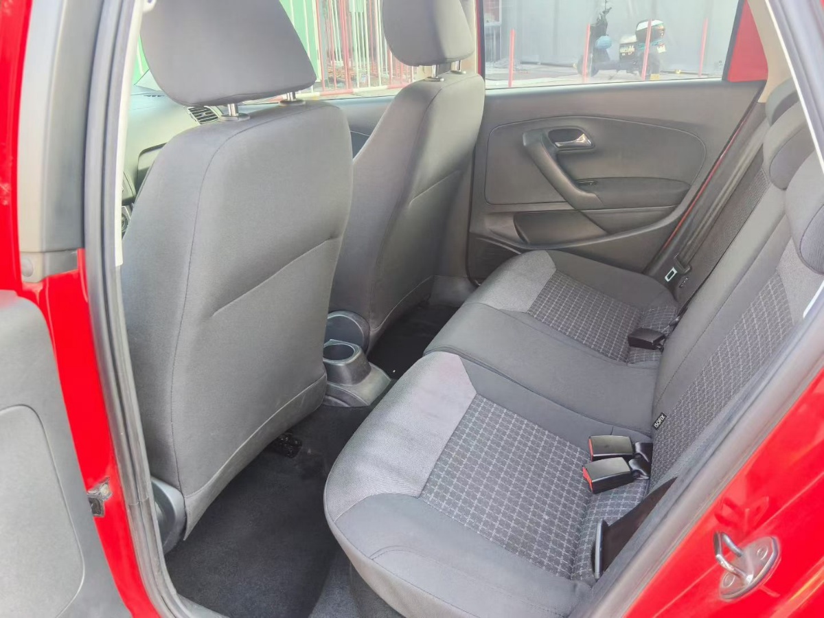 Volkswagen Polo 2017 #5 Volkswagen Polo 2017 car image #5