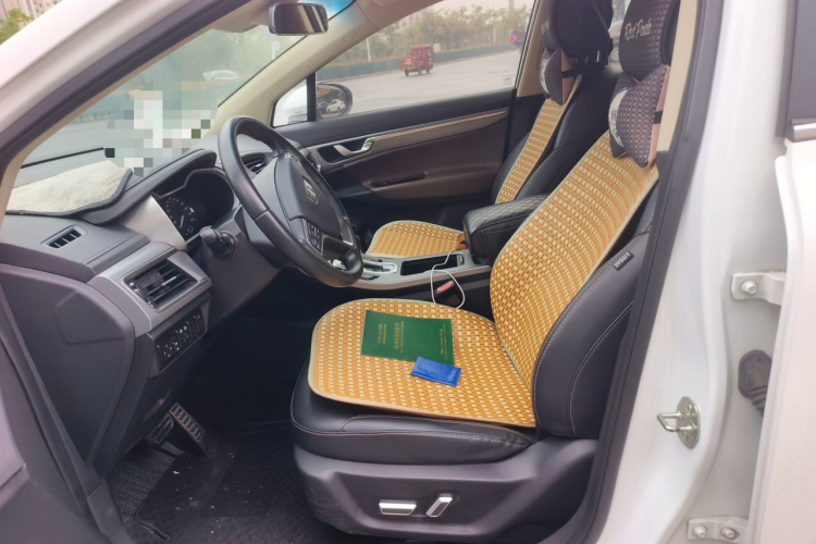 GEELY Emgrand GS 2018 imagen de coche #15