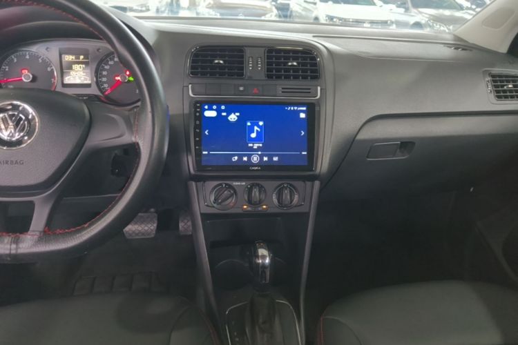 Volkswagen Polo 2016 #13 Volkswagen Polo 2016 car image #13