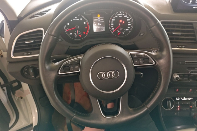 Audi Q3 2018 #11 Audi Q3 2018 car image #11