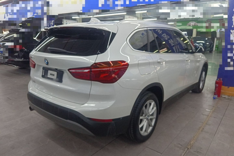 BMW X1 2018 #5 BMW X1 2018 car image #5