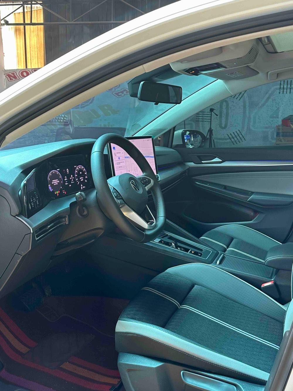 Volkswagen Golf 2026 #9 Volkswagen Golf 2026 صورة سيارة #9