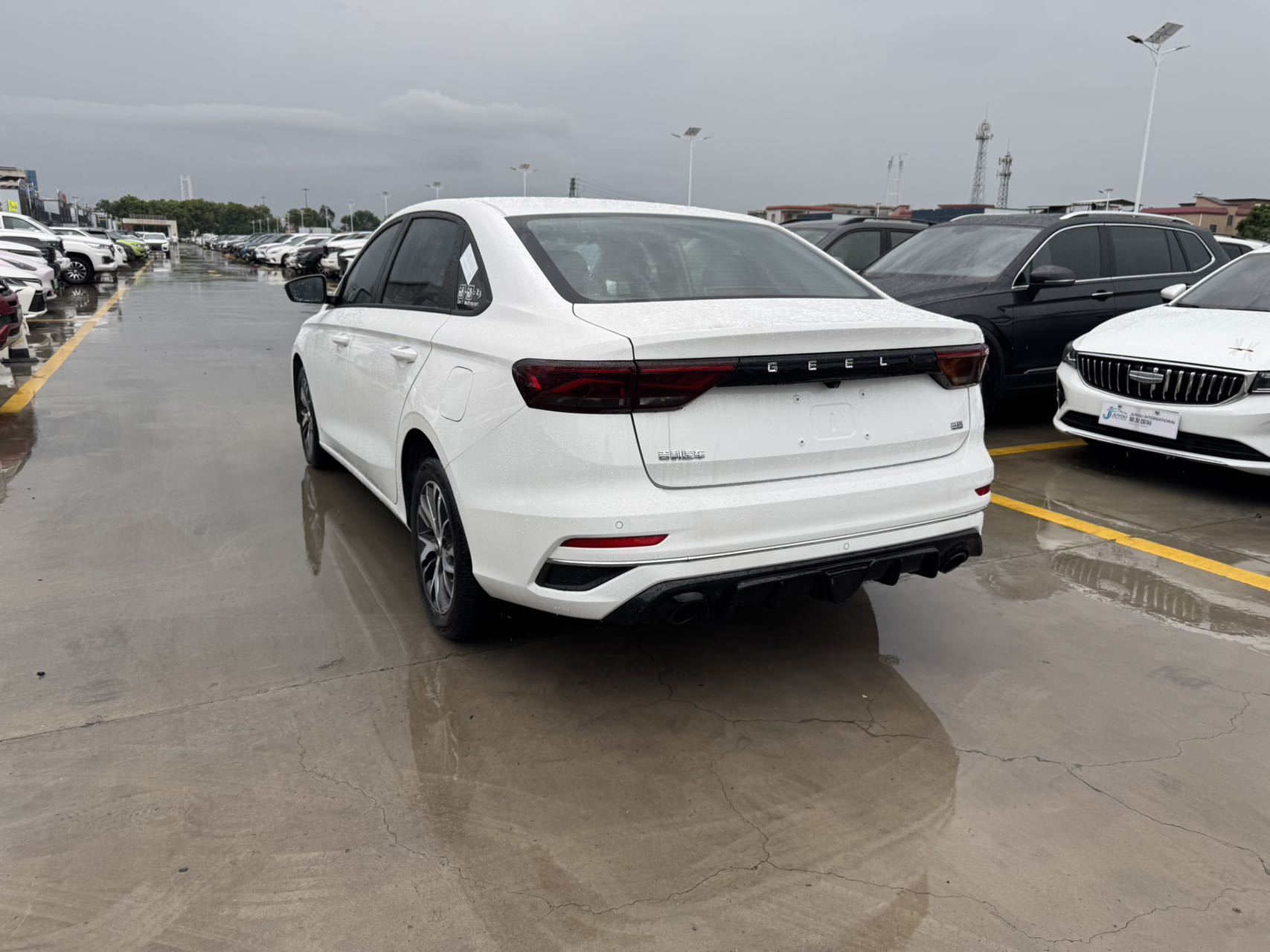 GEELY Emgrand 2024 car image #6