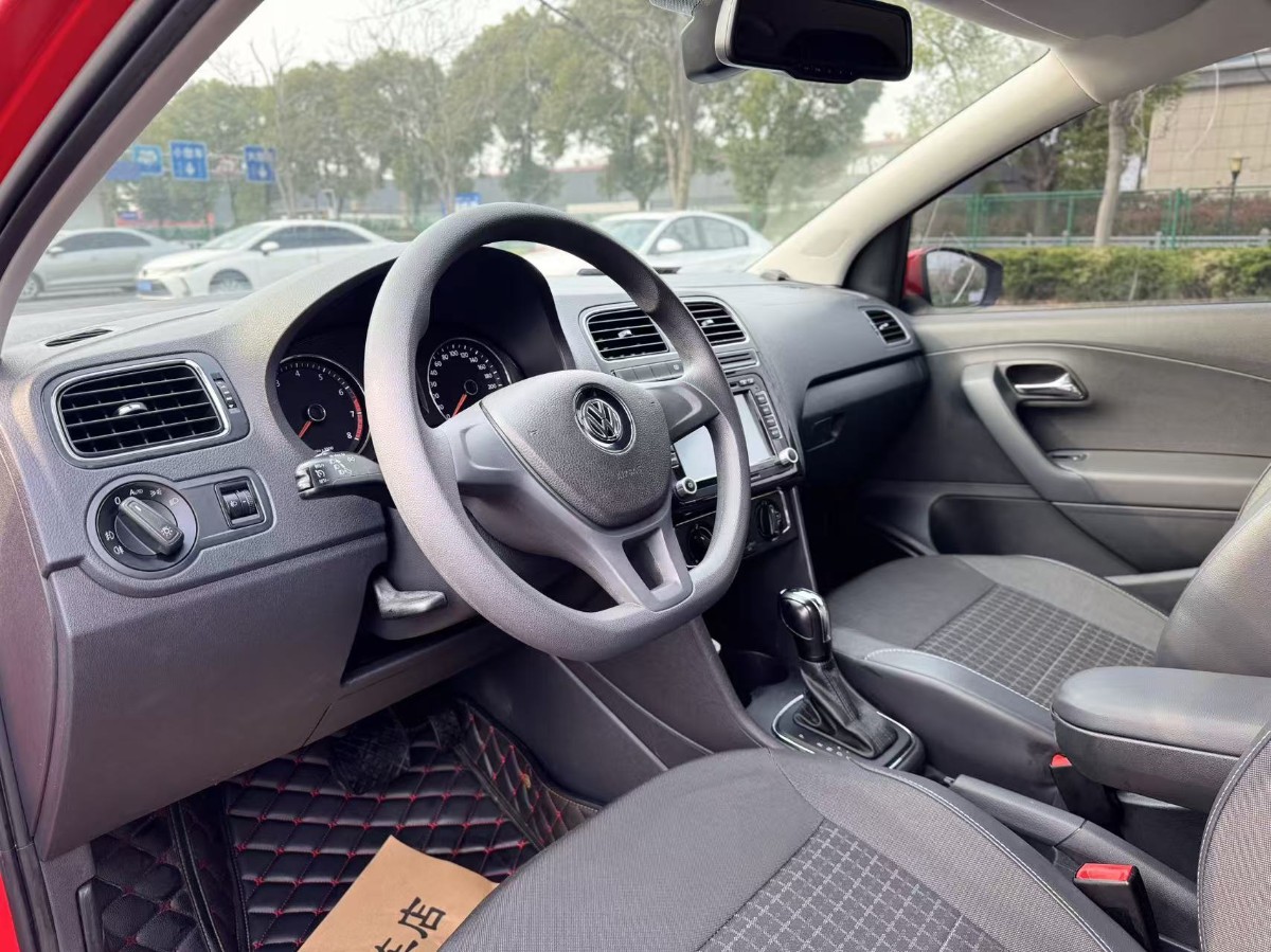 Volkswagen Polo 2015 #5 Volkswagen Polo 2015 изображение автомобиля #5