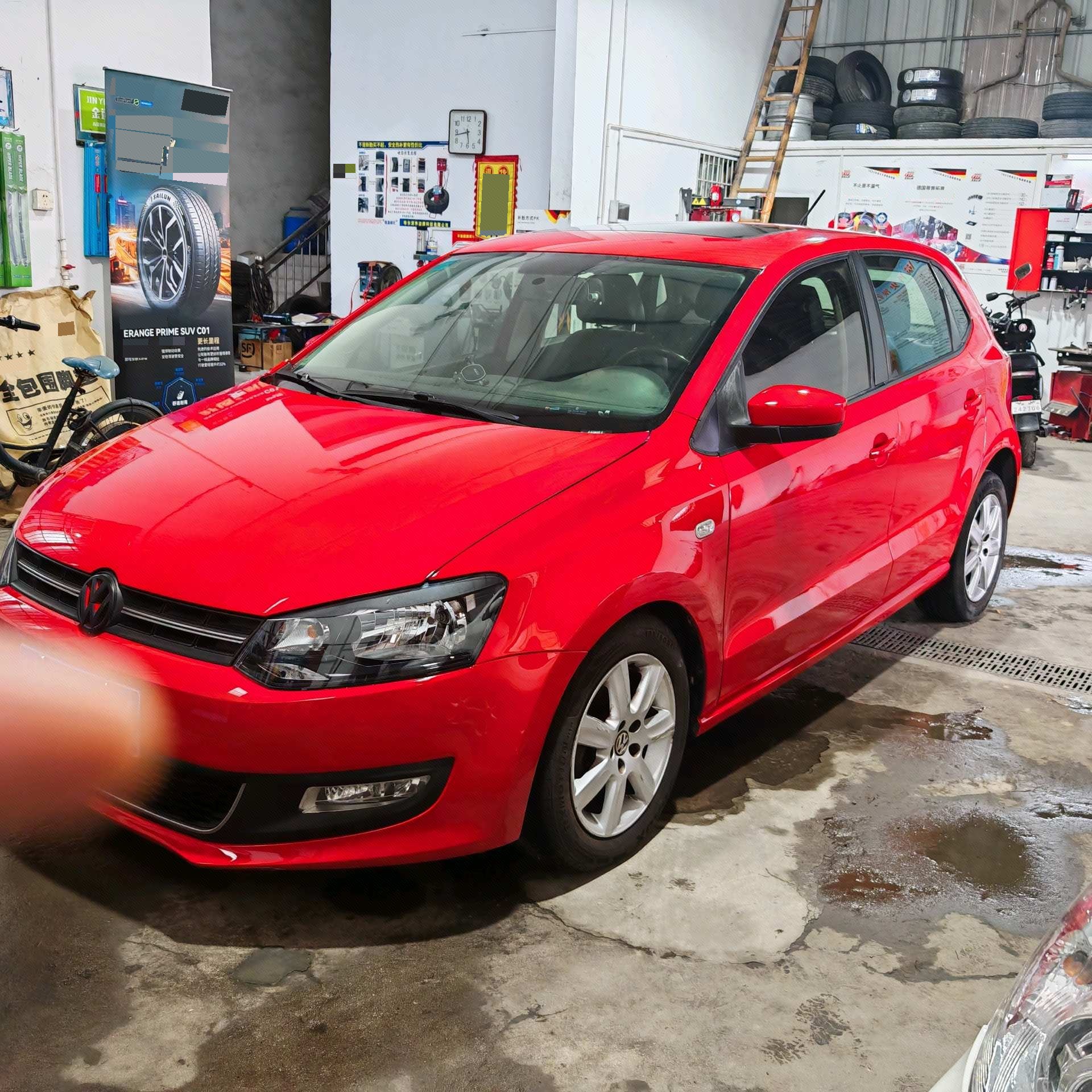 Volkswagen Polo 2012 Volkswagen Polo 2012 car image