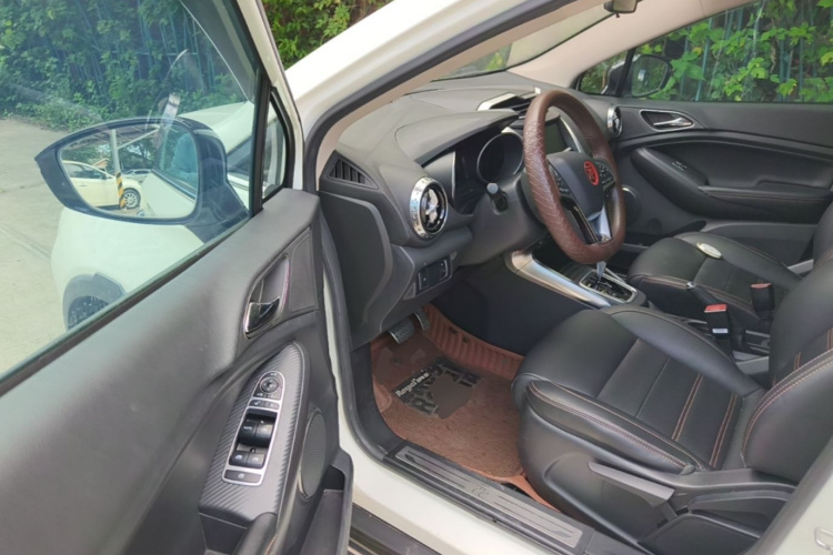BYD Yuan 2017 #16 BYD Yuan 2017 car image #16