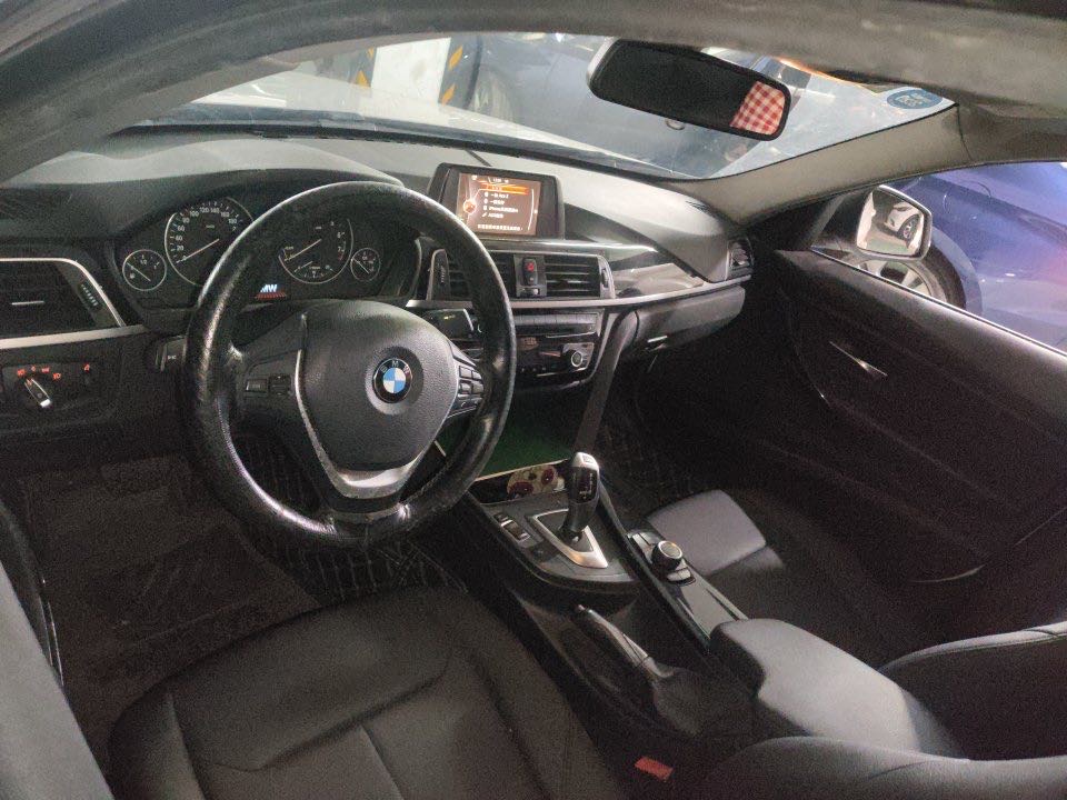 BMW 3 Series 2017 #4 BMW 3 Series 2017 car image #4