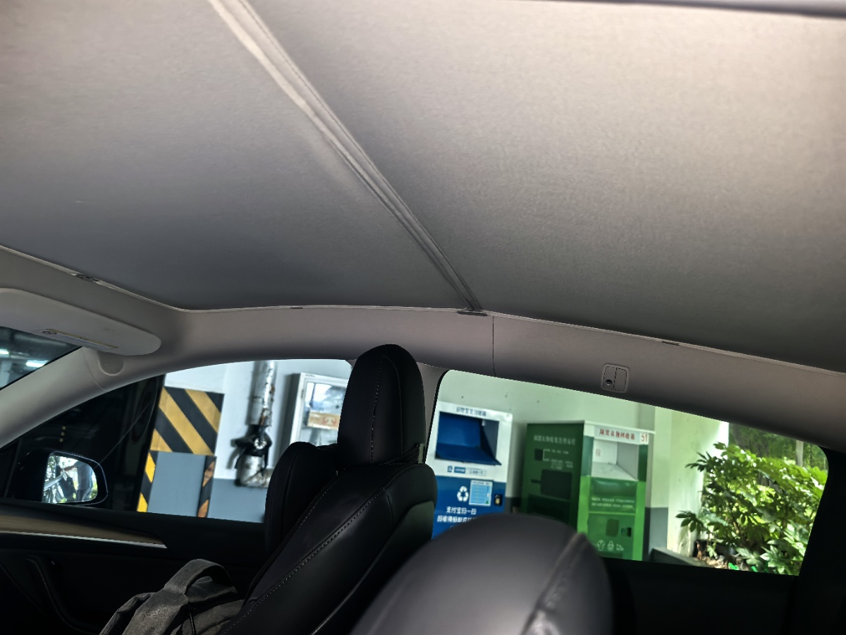 Tesla Model Y 2022 #4 Tesla Model Y 2022 car image #4