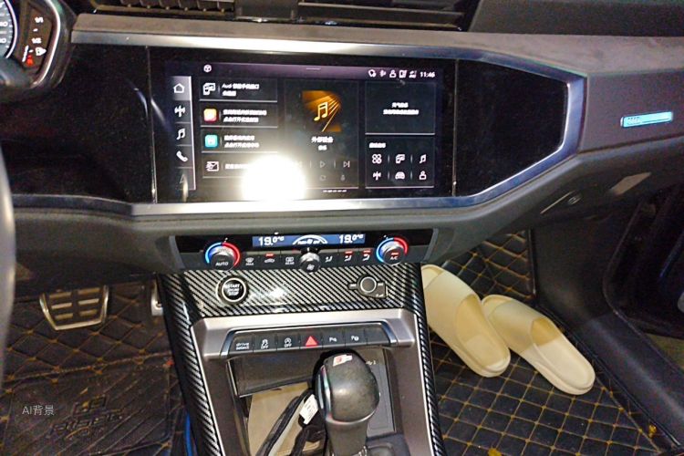 Audi Q3 2022 car image #15