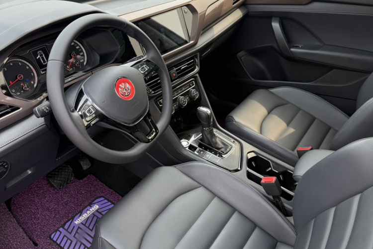 Volkswagen Tharu 2019 immagine di auto #10