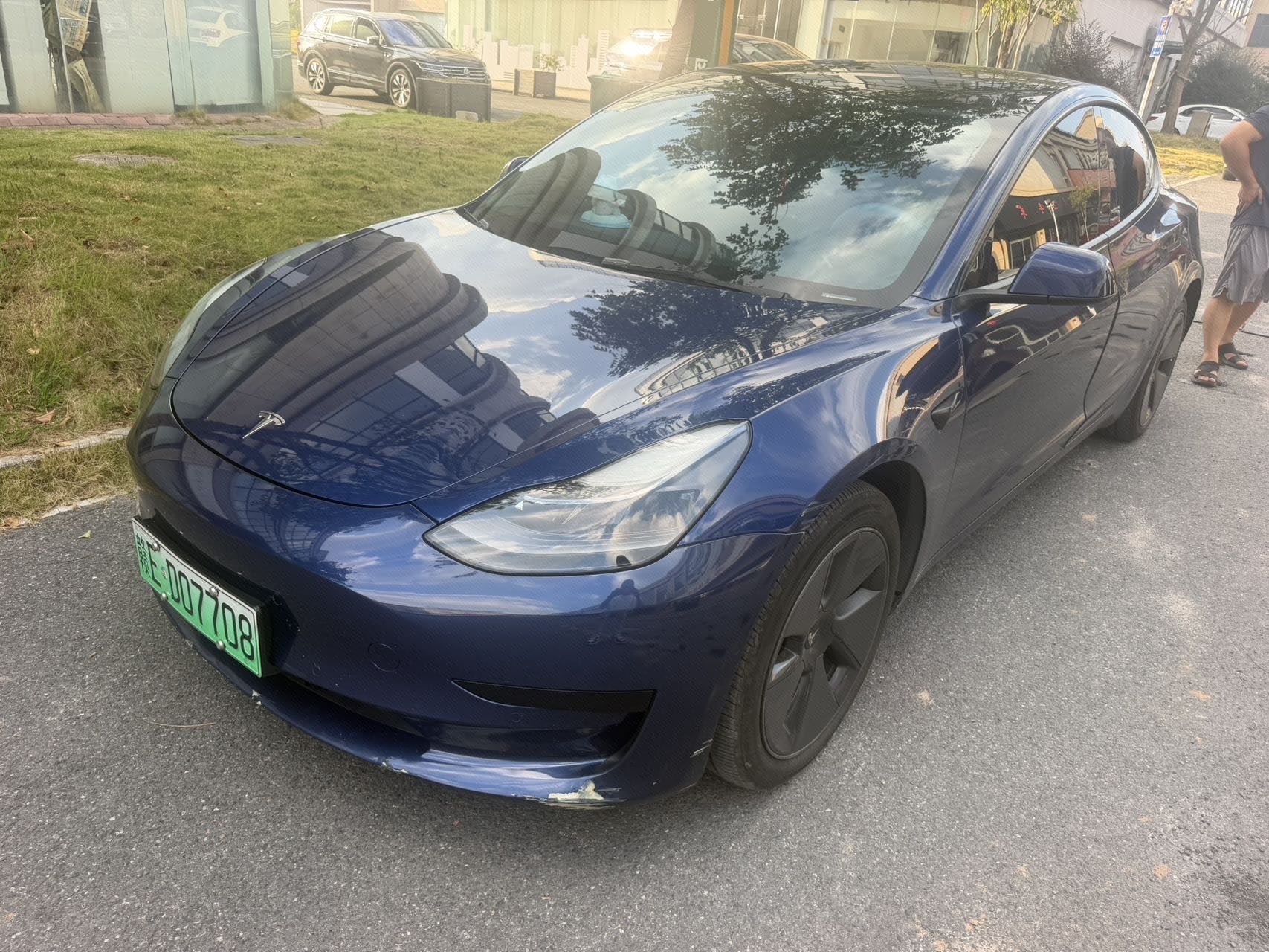 Tesla Model 3 2021 car image 