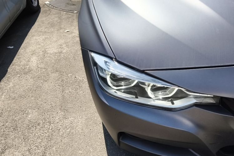 BMW 3 Series 2018 car image #8