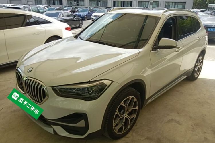 BMW X1 2023 car image #2