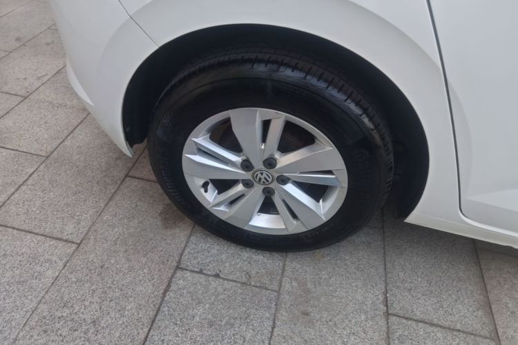 Volkswagen Polo 2021 car image #4