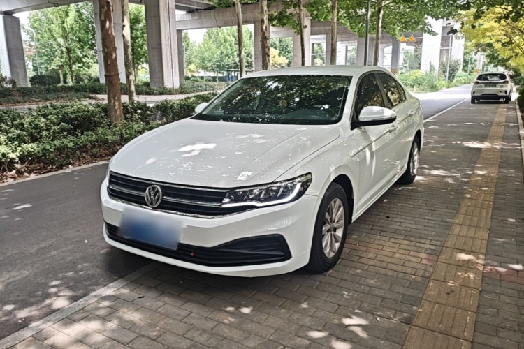 Volkswagen Bora 2020 car image #2