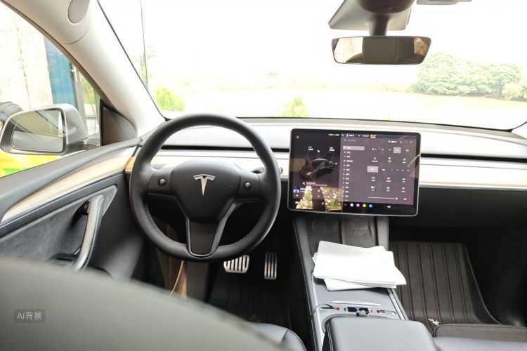 Tesla Model Y 2023 #12 Tesla Model Y 2023 car image #12
