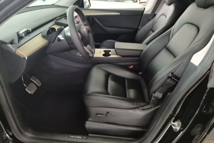 Tesla Model Y 2022 #15 Tesla Model Y 2022 car image #15