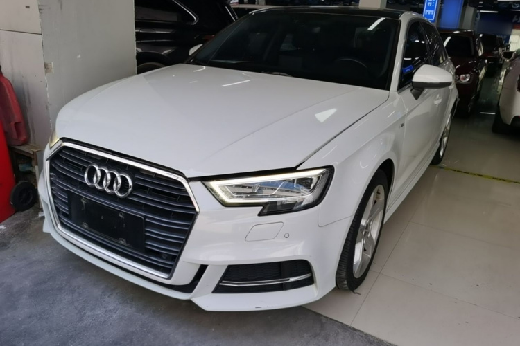 Audi A3 2019 #2 Audi A3 2019 car image #2
