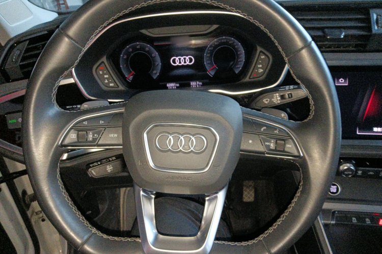 Audi Q3 2022 #11 Audi Q3 2022 car image #11