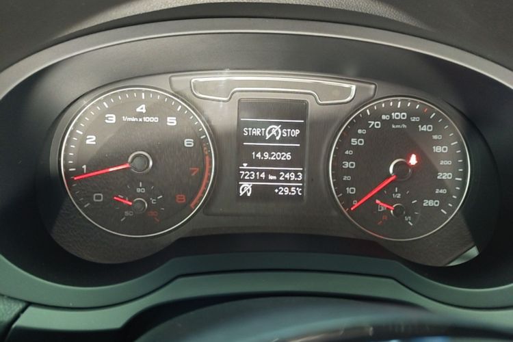 Audi Q3 2018 #12 Audi Q3 2018 car image #12