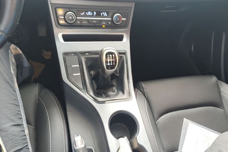 GEELY Emgrand 2018 car image #14