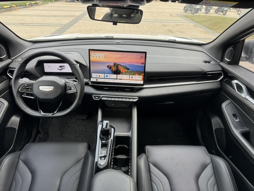 GEELY Coolray 2024 #7 GEELY Coolray 2024 car image #7