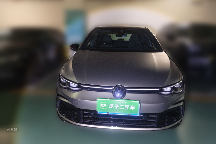 Volkswagen Golf 2022 car image #3