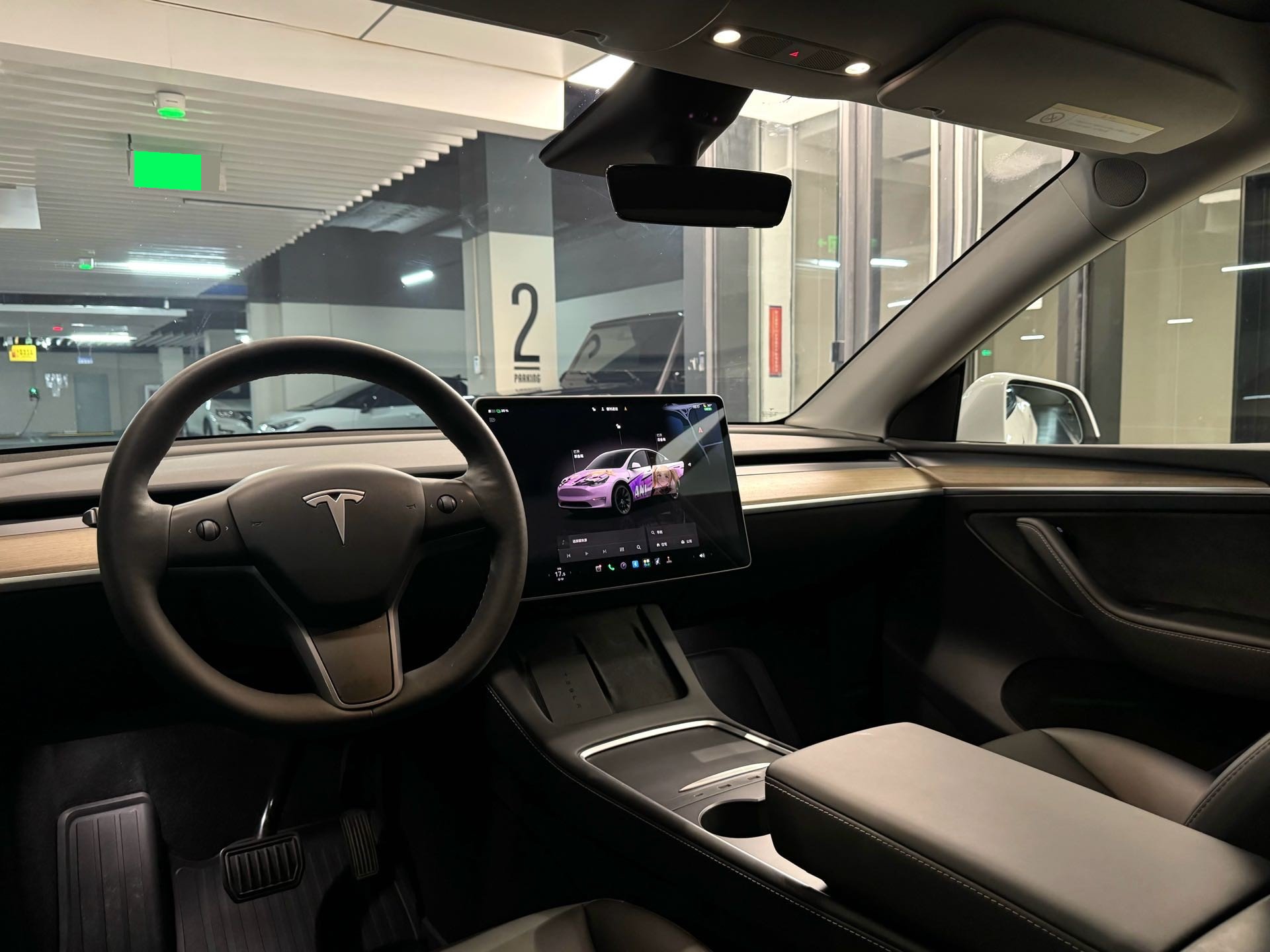 Tesla Model Y 2023 #2 Tesla Model Y 2023 car image #2
