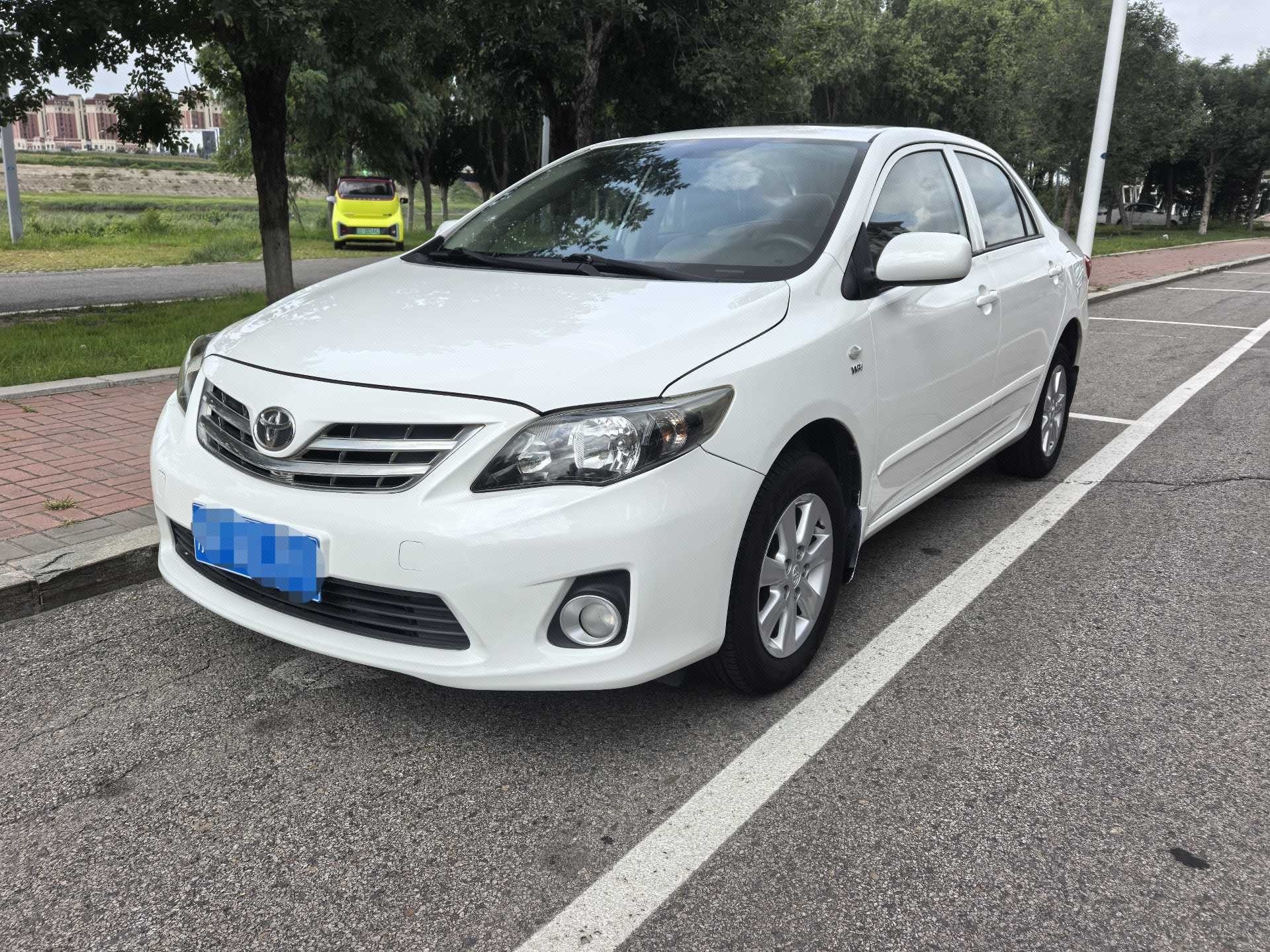 Toyota Corolla 2013 Toyota Corolla 2013 immagine di auto