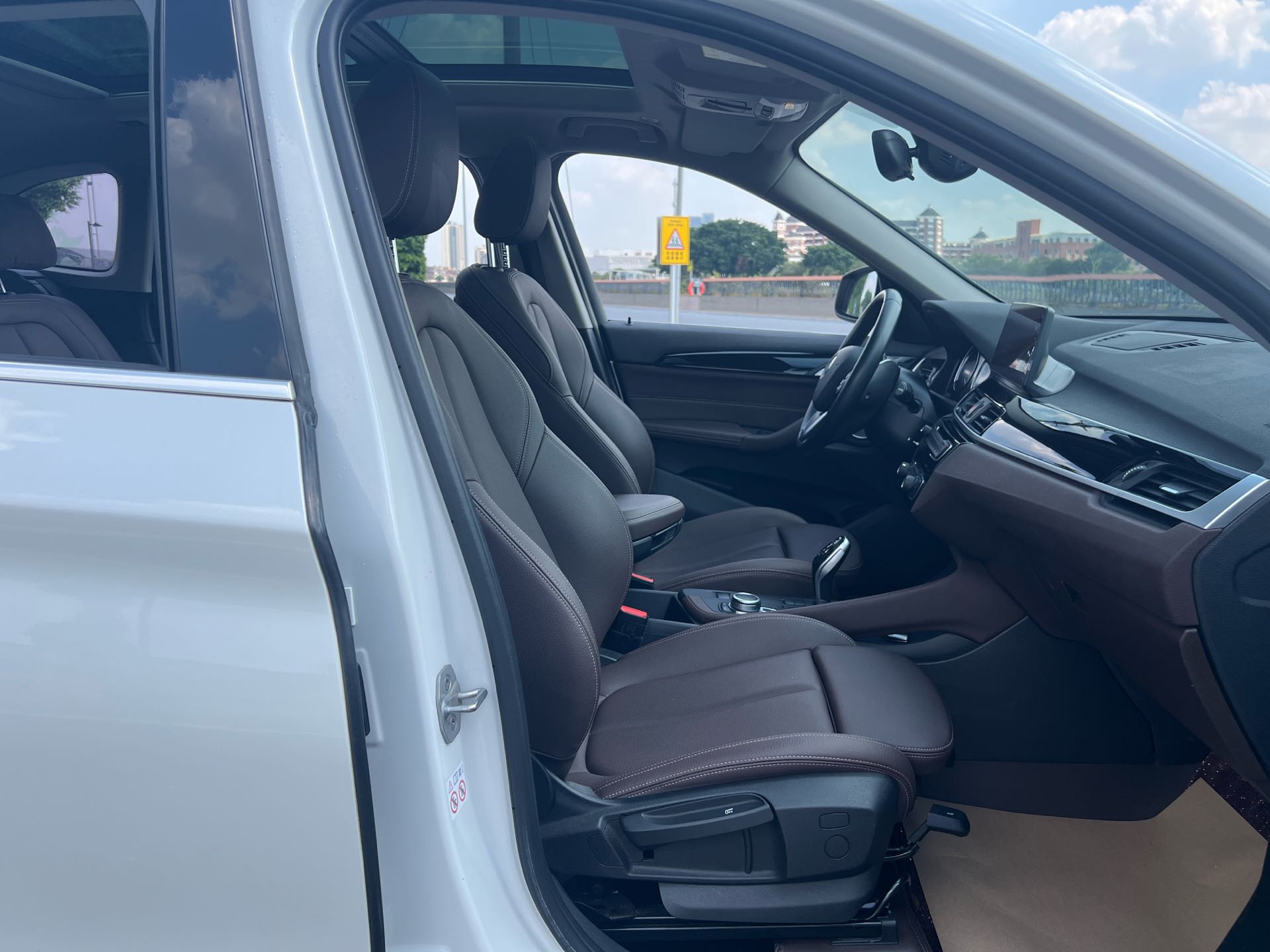 BMW X1 2021 car image #10