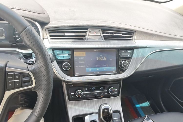GEELY Emgrand GS 2017 #17 GEELY Emgrand GS 2017 car image #17