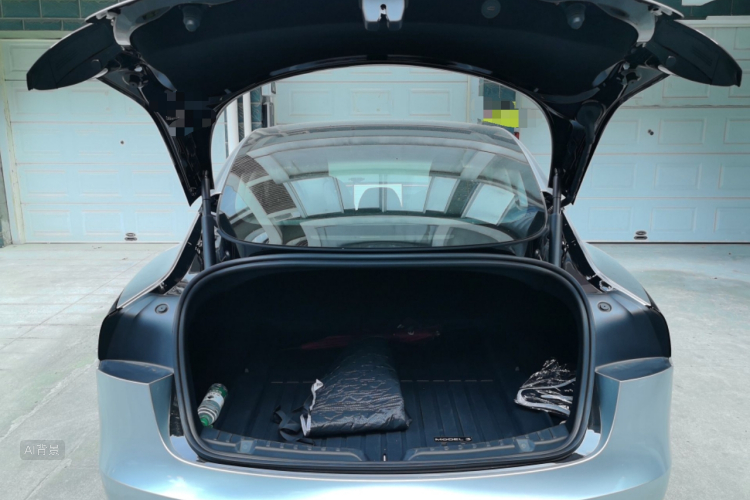 Tesla Model 3 2023 car image #21