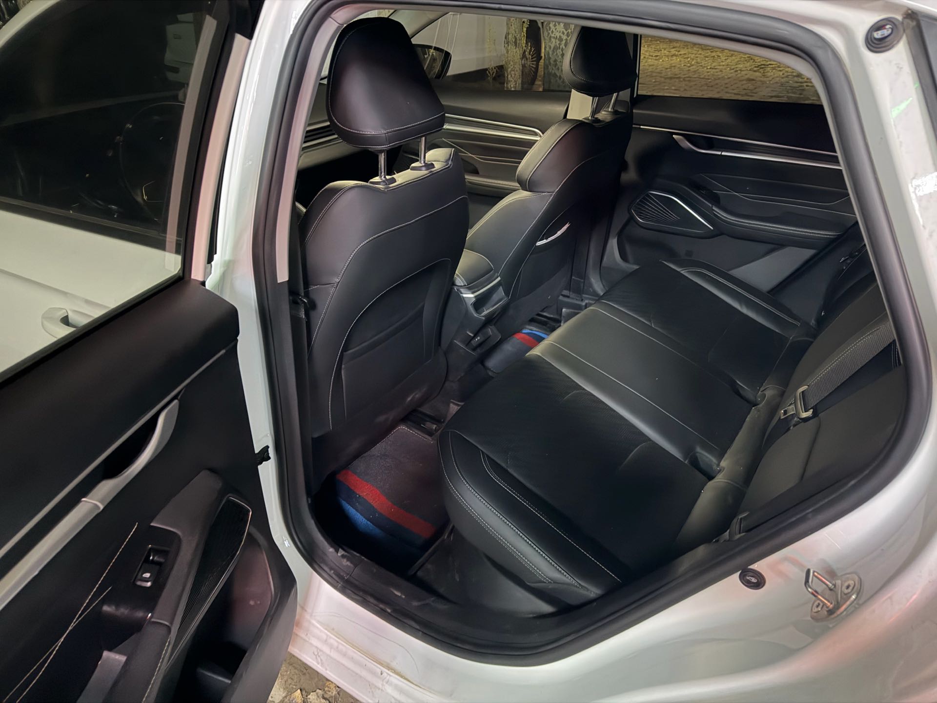 GEELY Emgrand 2023 صورة سيارة #7