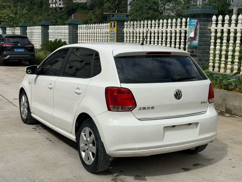 Volkswagen Polo 2012 #6 Volkswagen Polo 2012 car image #6