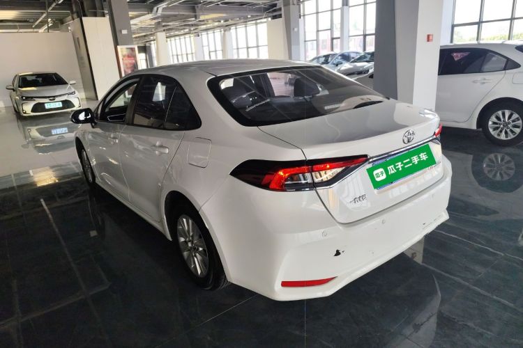 Toyota Corolla 2023 immagine di auto #5