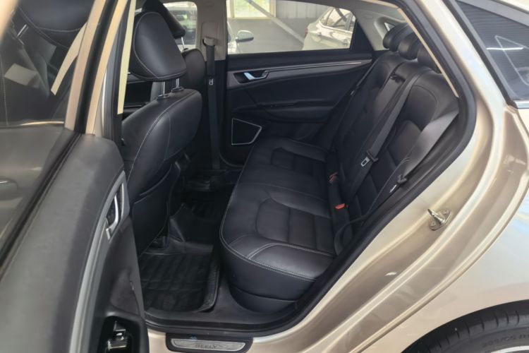 GEELY Emgrand GL 2017 car image #17