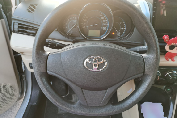 Toyota Vios 2015 car image #11