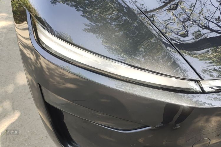 Tesla Model Y 2025 #8 Tesla Model Y 2025 car image #8