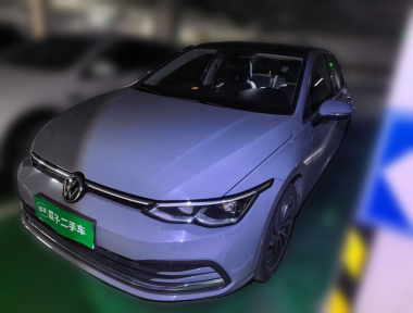 Volkswagen Golf 2024 car image 
