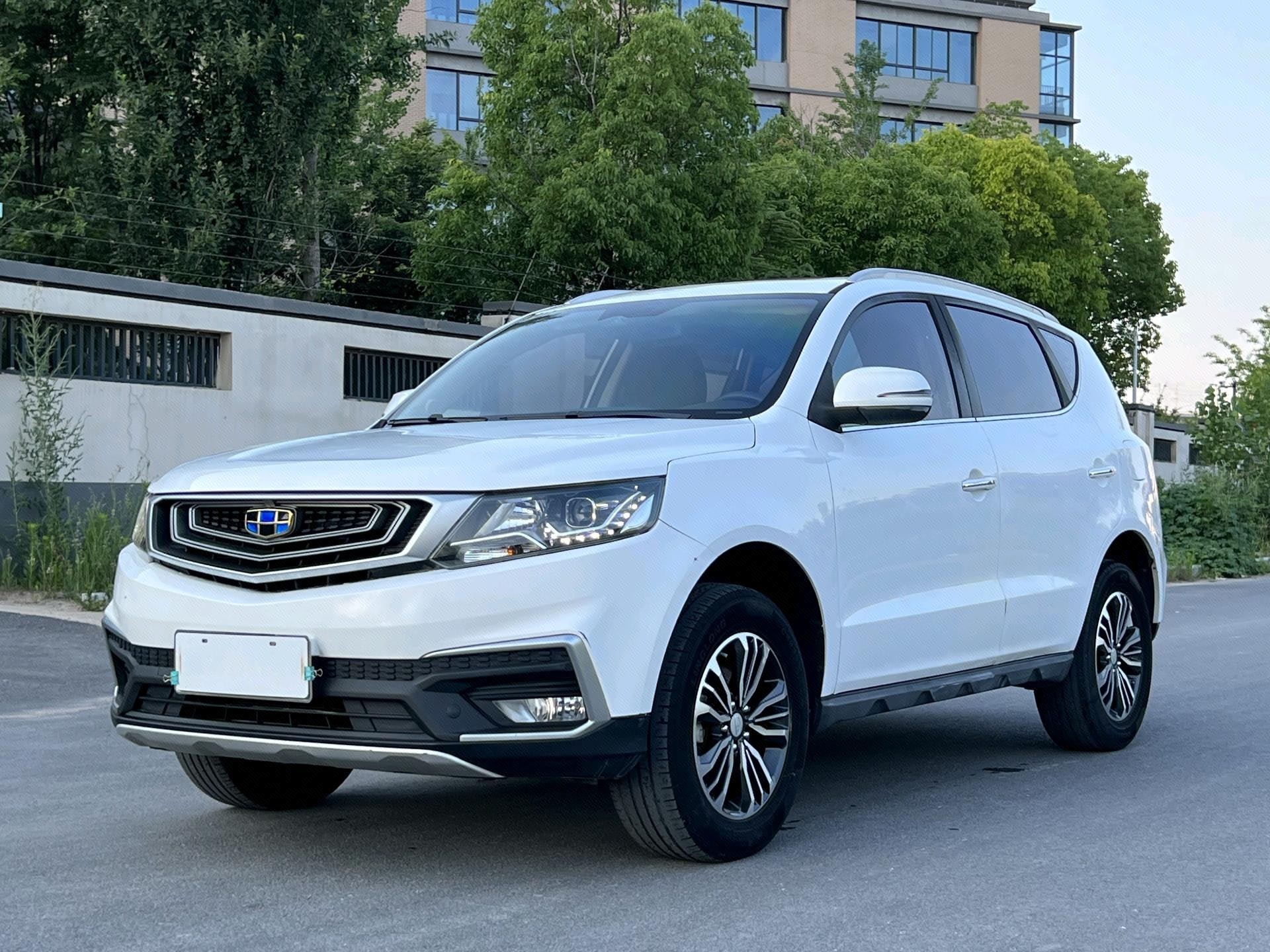 GEELY Vision X6 2018 car image 