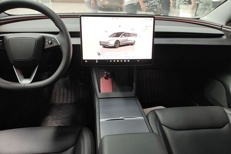 Tesla Model 3 2025 #14 Tesla Model 3 2025 car image #14