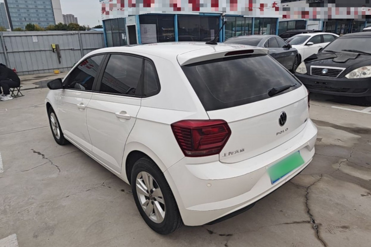 Volkswagen Polo 2021 car image #5