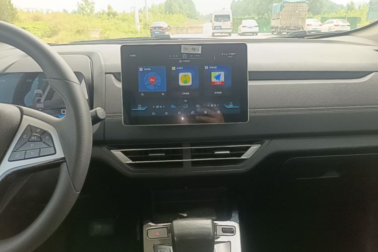 BYD Yuan New Energy 2019 immagine di auto #13