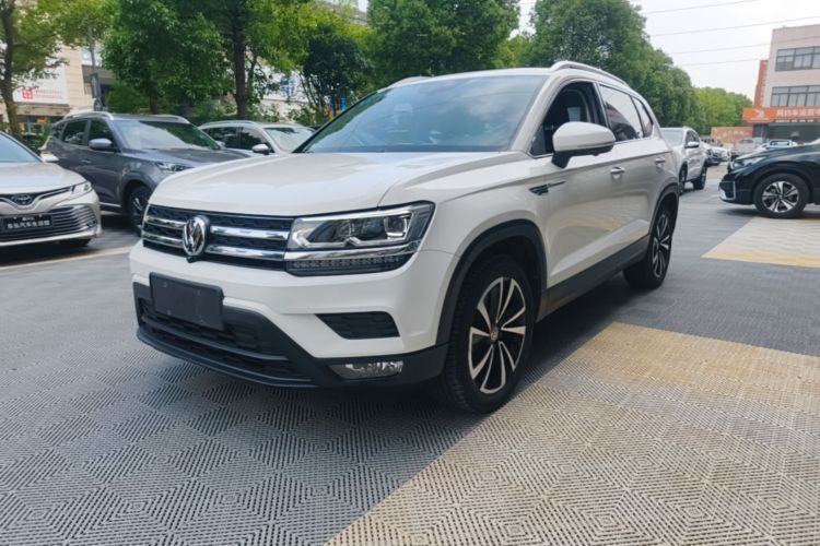 Volkswagen Tharu 2020 car image #2