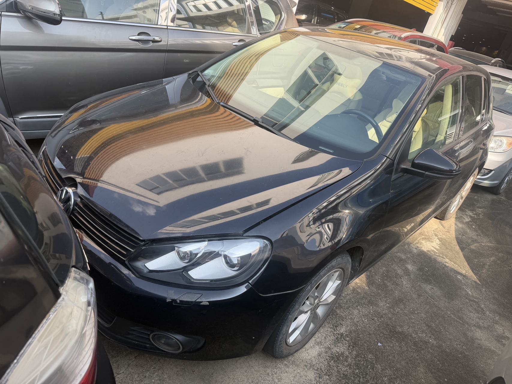 Volkswagen Golf 2010 Volkswagen Golf 2010 car image
