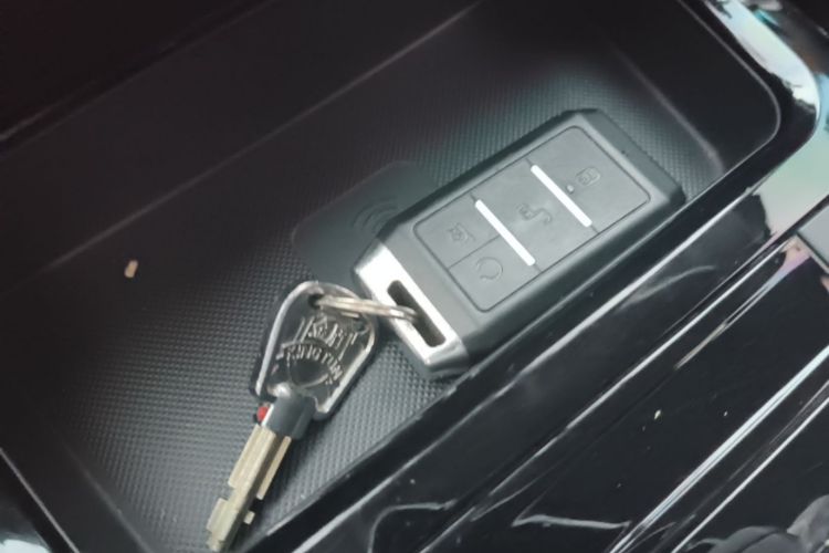 BYD Yuan New Energy 2019 #9 BYD Yuan New Energy 2019 car image #9
