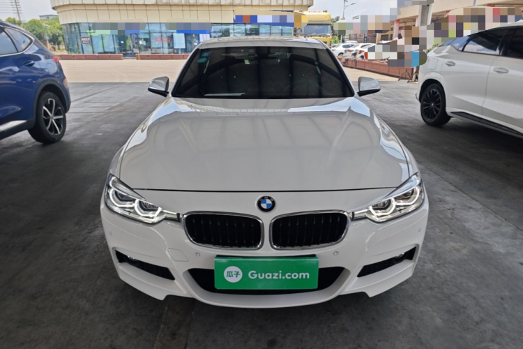 BMW 3 Series 2018 #3 BMW 3 Series 2018 car image #3
