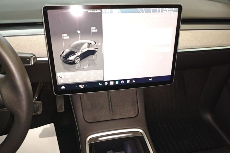 Tesla Model Y 2023 #13 Tesla Model Y 2023 immagine di auto #13